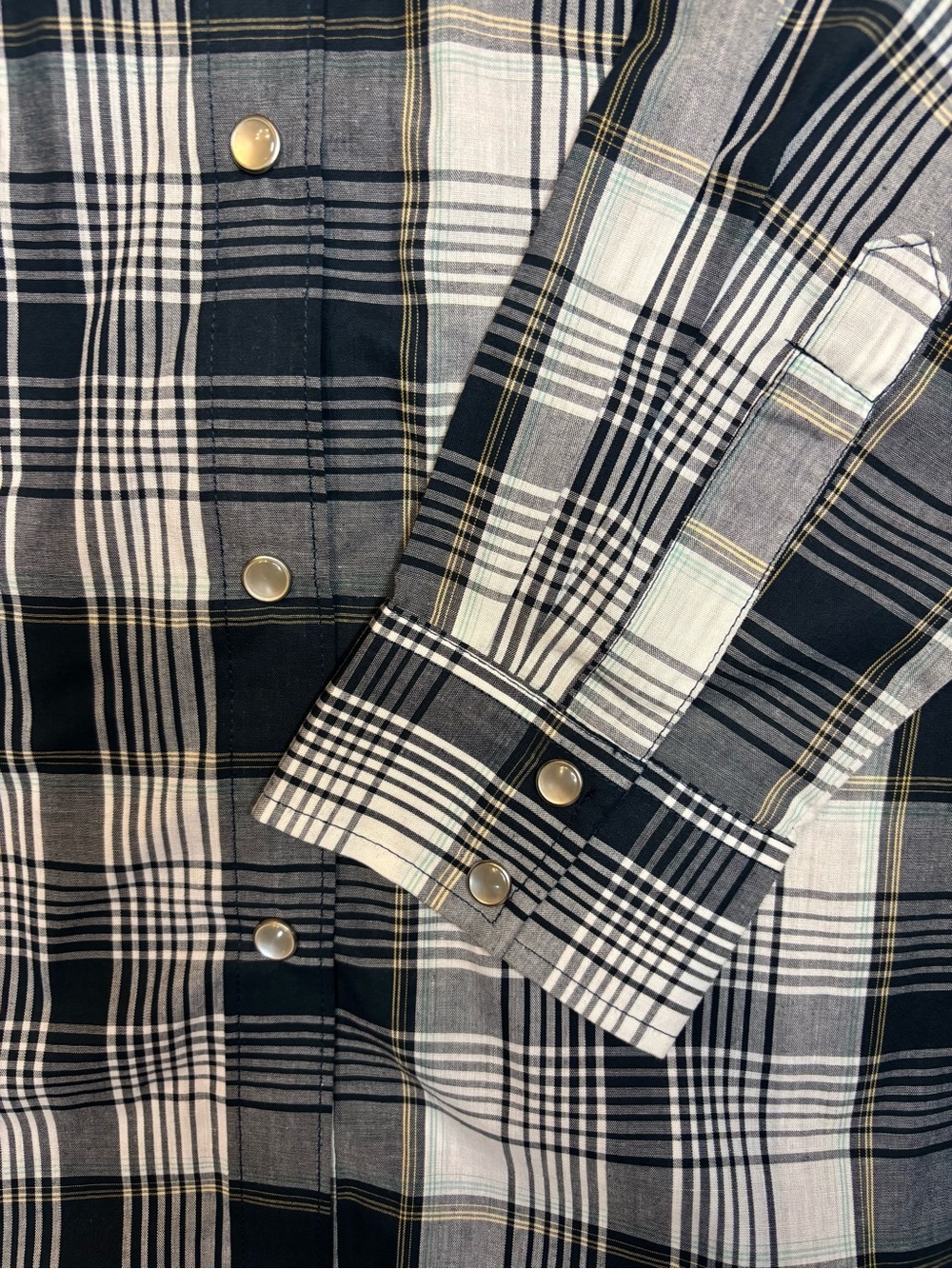 Wrangler Women’s XXL Pearl Snap Western Plaid Shirt Navy White Gray Long Sleeve - Picture 5 of 5